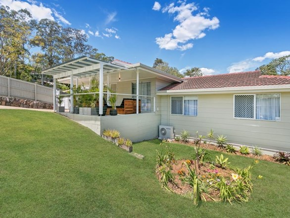 6 Tuttumburra Court, Ferny Hills QLD 4055