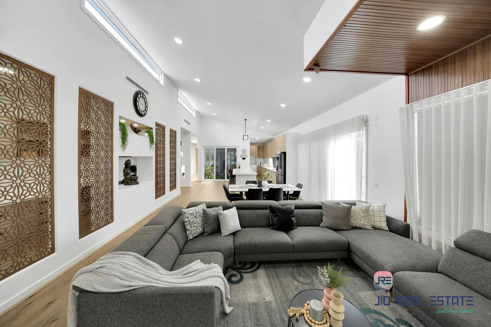 Additional image 15 of 13 Longshanks Street, Thornhill Park VIC 3335