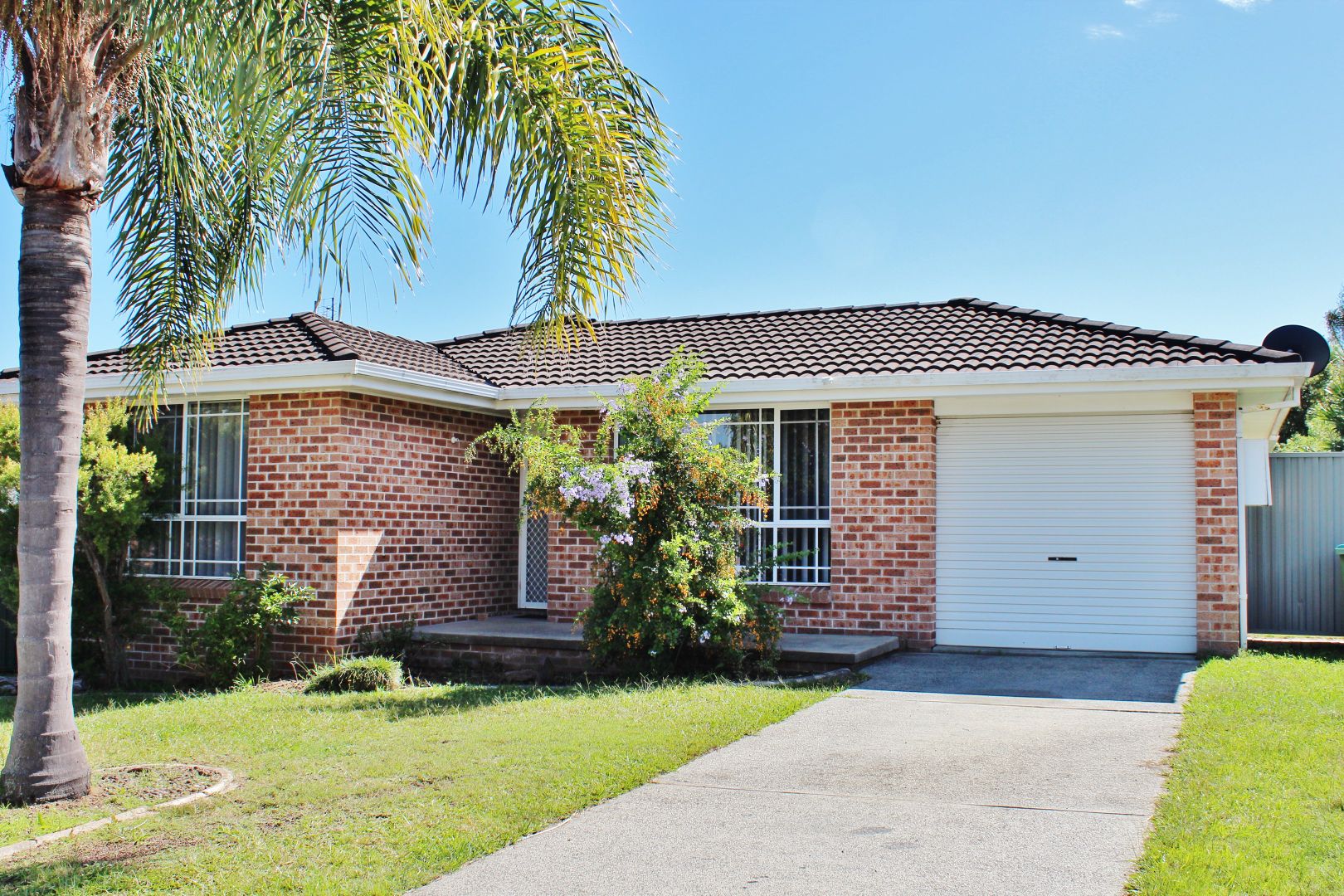 1 Gavin Way, Lake Haven NSW 2263