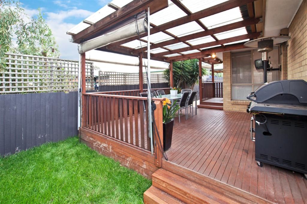 2/21 Nicholas Grove, HEATHERTON VIC 3202, Image 0