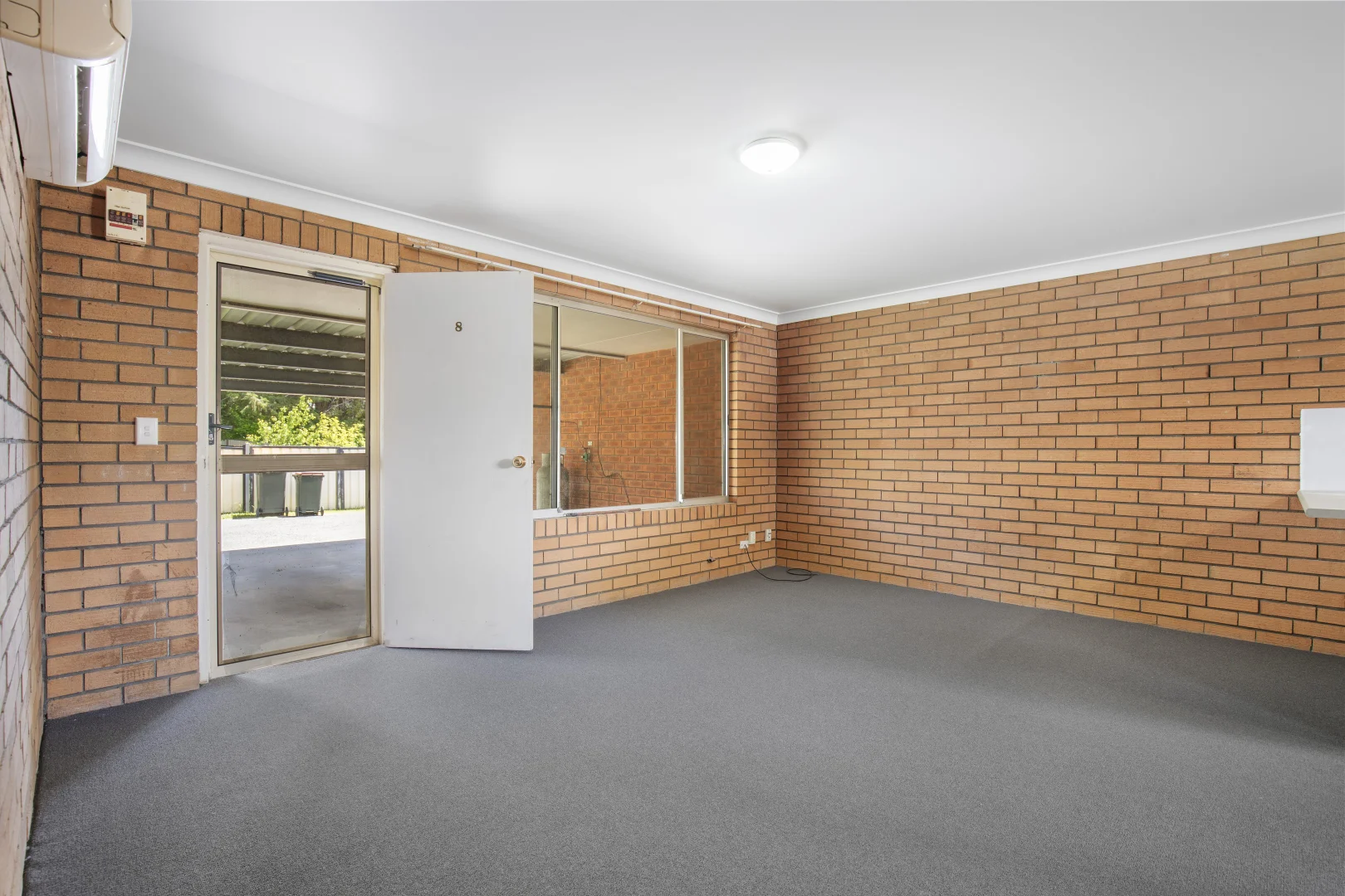 Additional image 4 of 8/20 Queen Street, Uralla NSW 2358