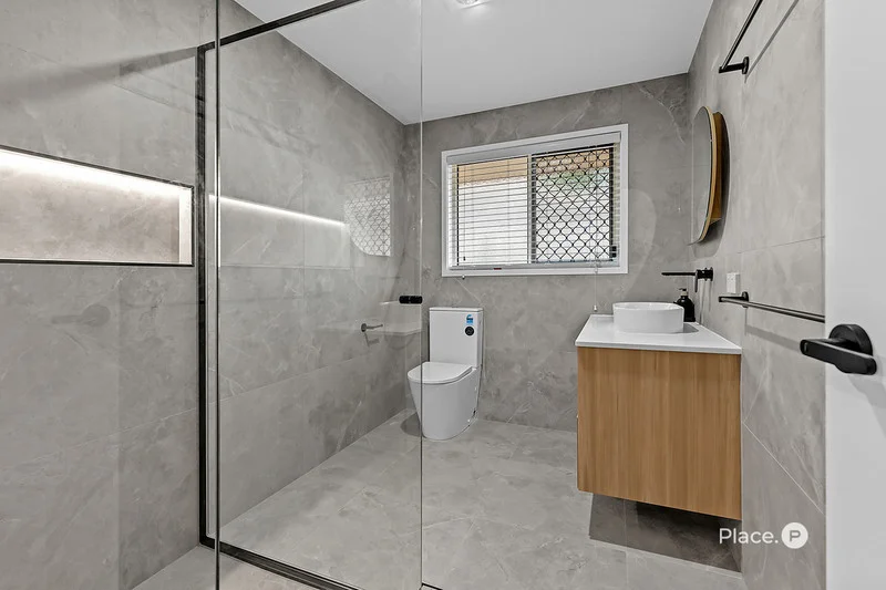 Additional image 5 of 9 Montclare Court, Cashmere QLD 4500