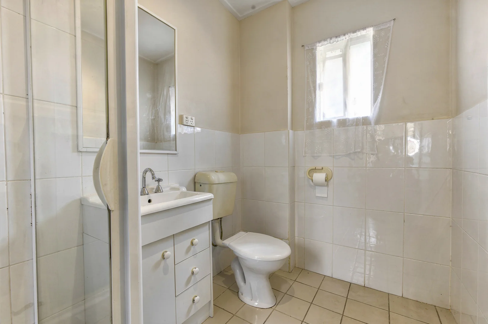 Additional image 18 of 4/81 Frank Street, Labrador QLD 4215