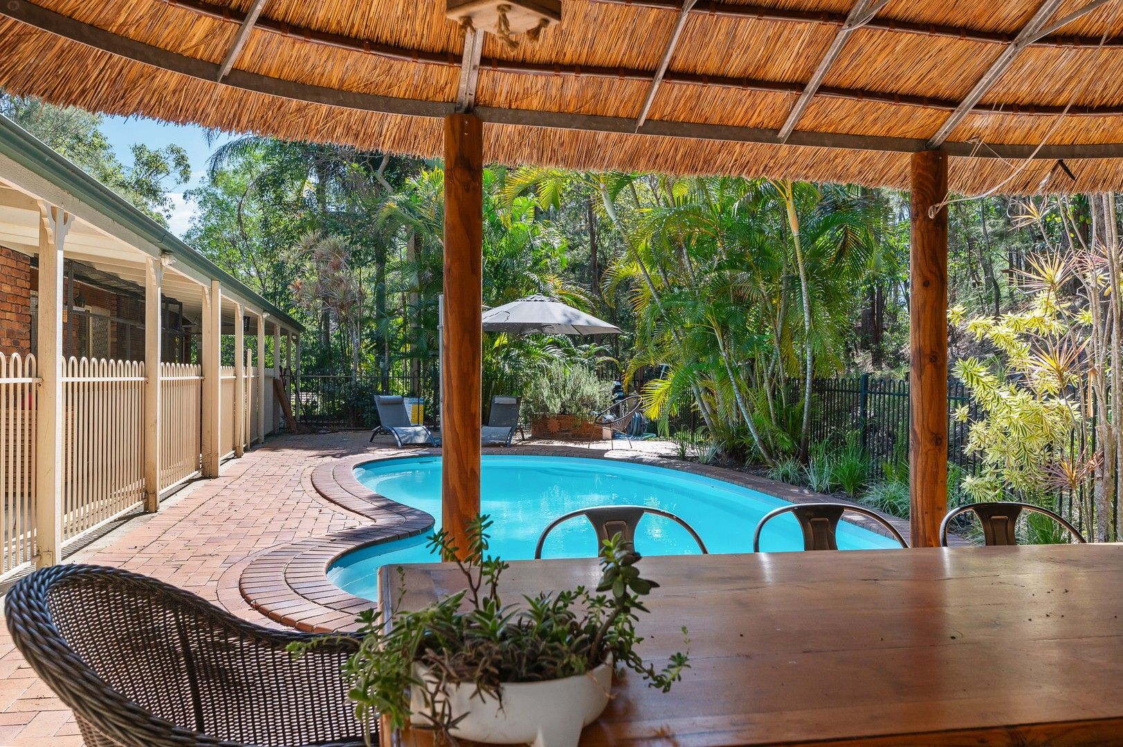 4 bedrooms House in 21 Ironbark Lane CASHMERE QLD, 4500