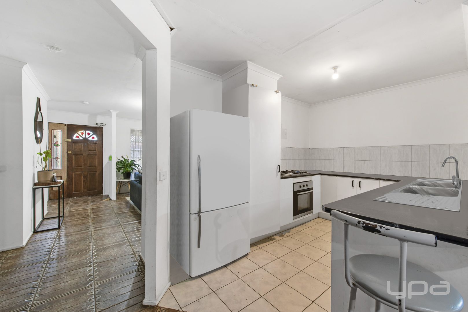 2 Devitt Court, Burnside VIC 3023, Image 2