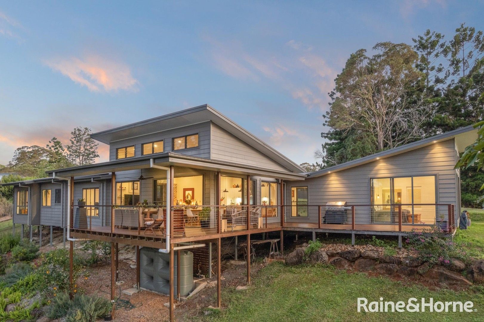 4 bedrooms House in 21 Heather Avenue GOONELLABAH NSW, 2480