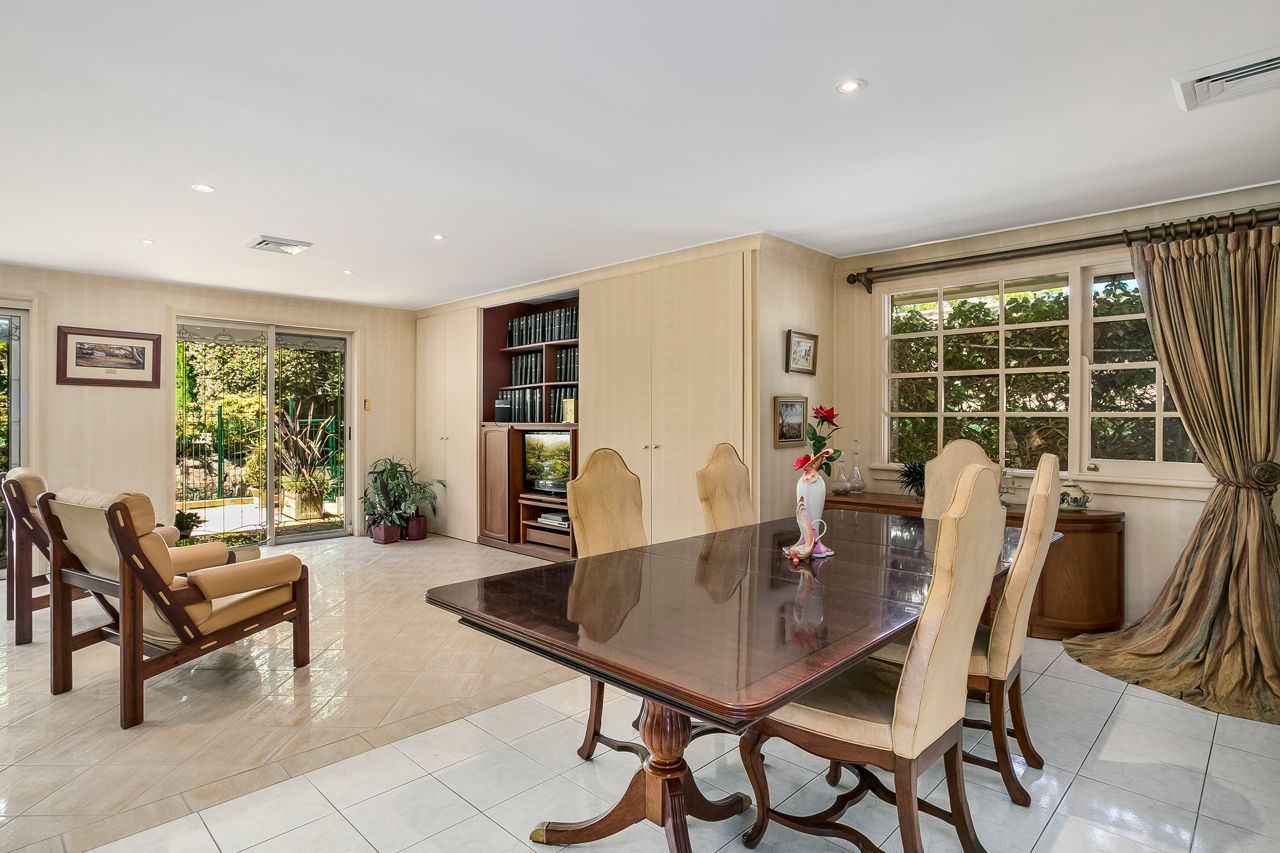 44 Merrilee Crescent, Frenchs Forest NSW 2086, Image 2