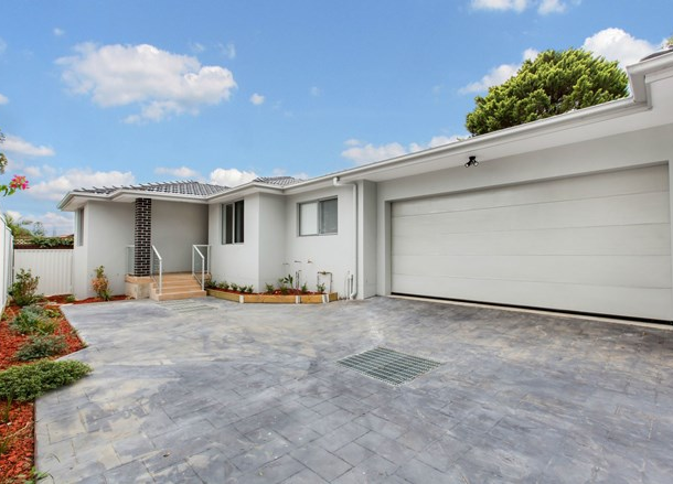 135 Mimosa Road, Greenacre NSW 2190