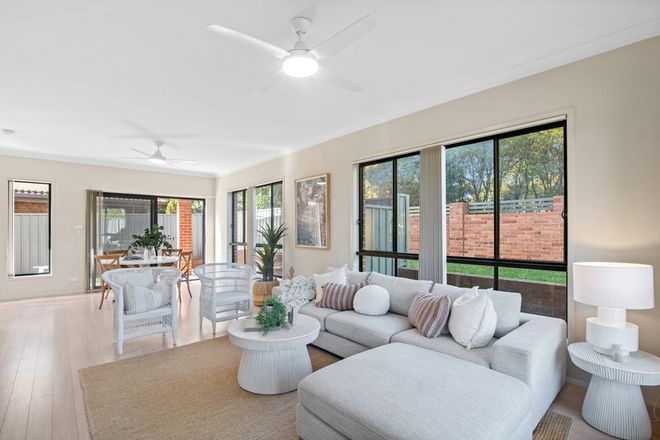 Picture of 1/153 Cresthaven Avenue, BATEAU BAY NSW 2261