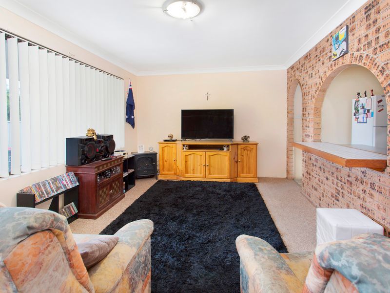 42 Palmer Avenue, Kanahooka NSW 2530, Image 2