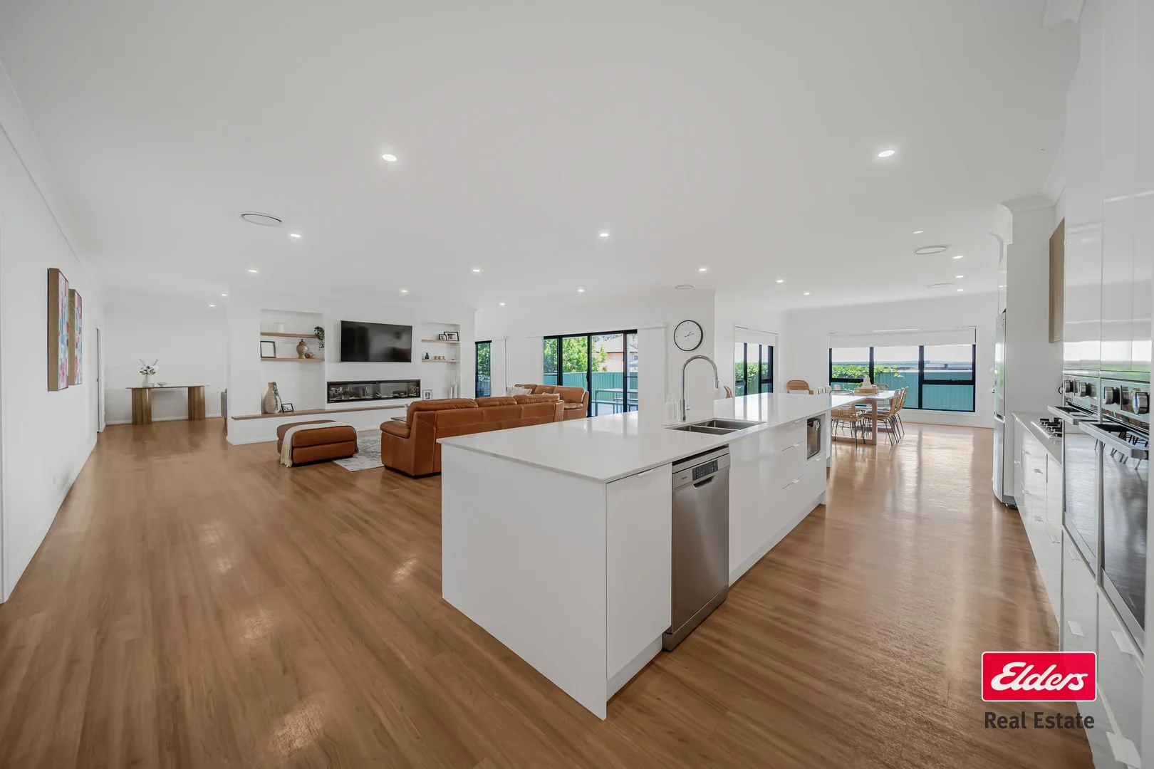 16 Sunningdale Close, Dubbo NSW 2830