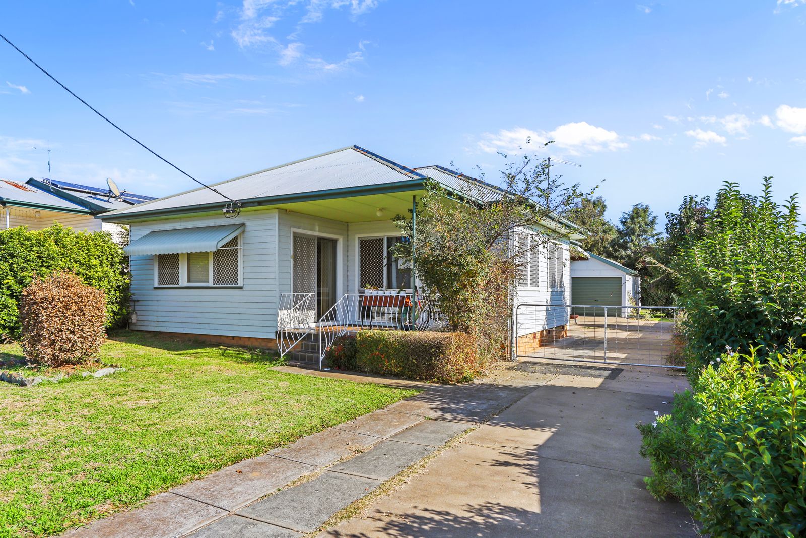 32 Hillvue Road, South Tamworth NSW 2340