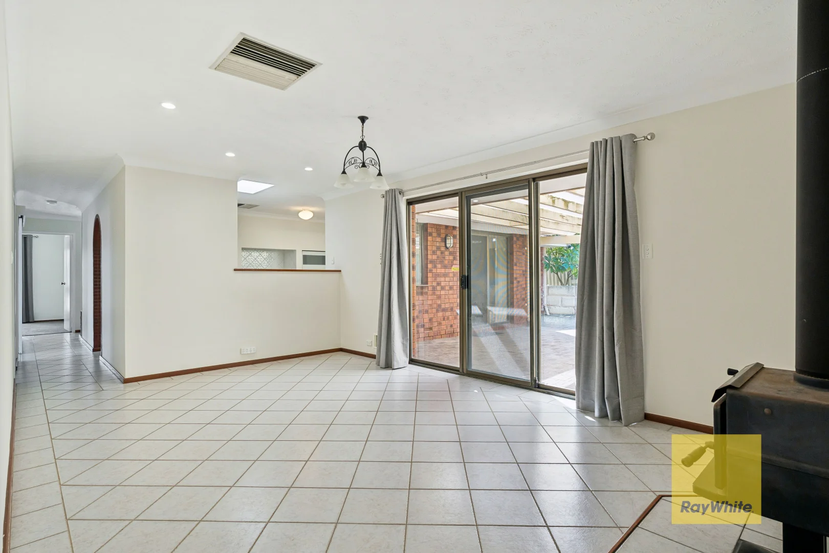 Additional image 13 of 42 Kanangra Crescent, Greenwood WA 6024