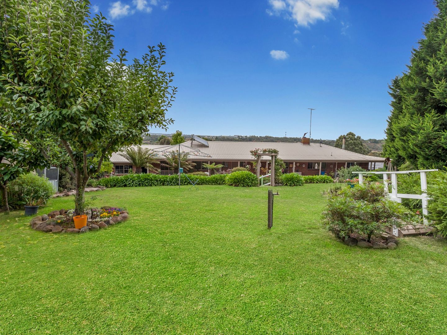 6 McDonald Drive, Wandong VIC 3758, Image 1