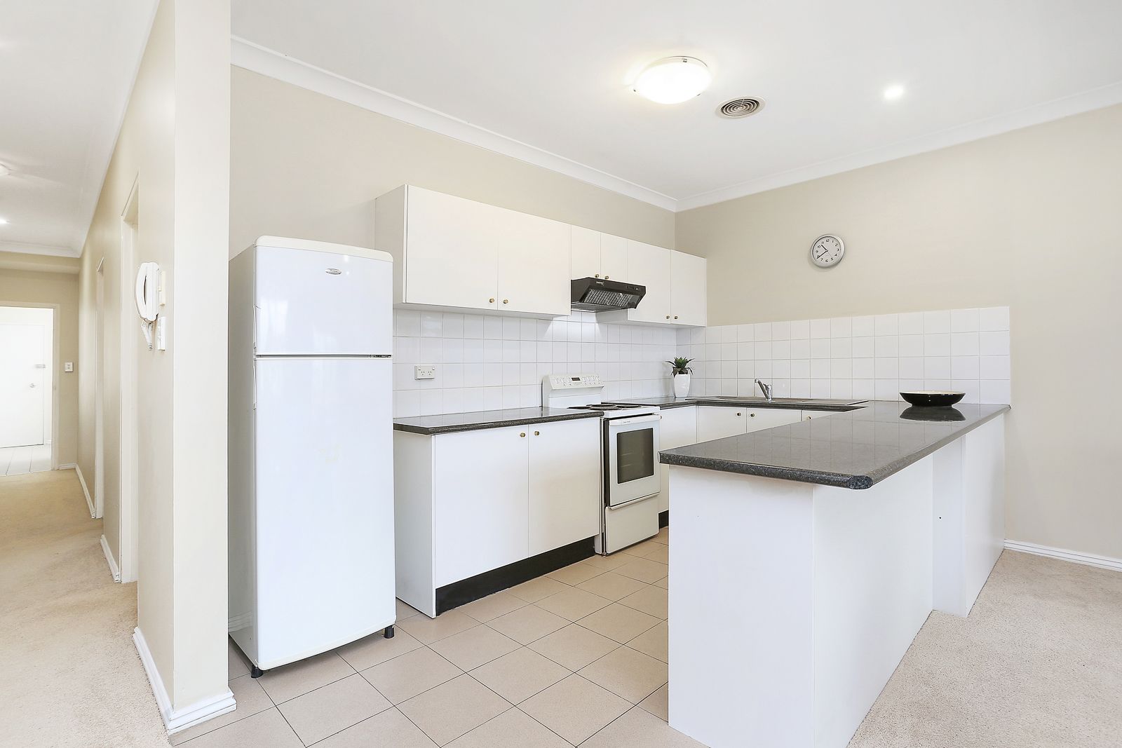 1/966 Botany Road, Mascot NSW 2020, Image 2