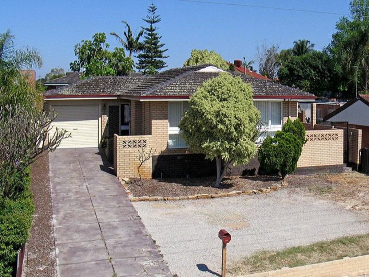 3 bedrooms House in 42 Hollet Road MORLEY WA, 6062