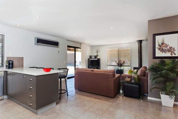 51 Knotts Lane, JUNORTOUN VIC 3551, Image 2