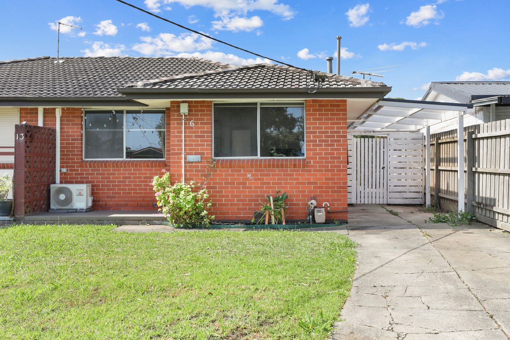 2 bedrooms Apartment / Unit / Flat in 6/13 Wallarano Drive NOBLE PARK VIC, 3174