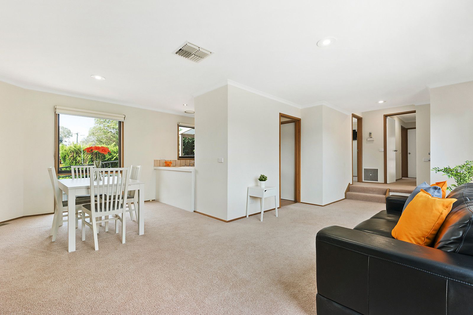 3/8 Longs Road, Lower Plenty VIC 3093, Image 2