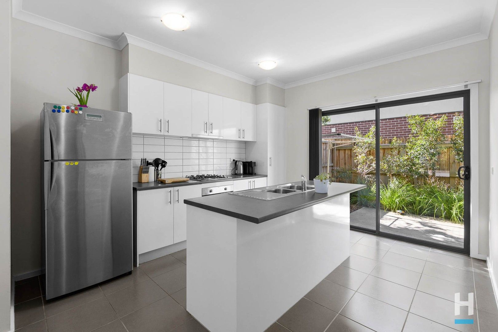 3 bedrooms House in 2 Queenie Way CRANBOURNE WEST VIC, 3977