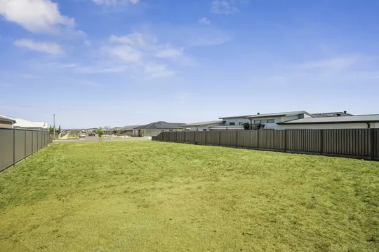 18 Hutchinson Drive, Lucas VIC 3350 | Domain