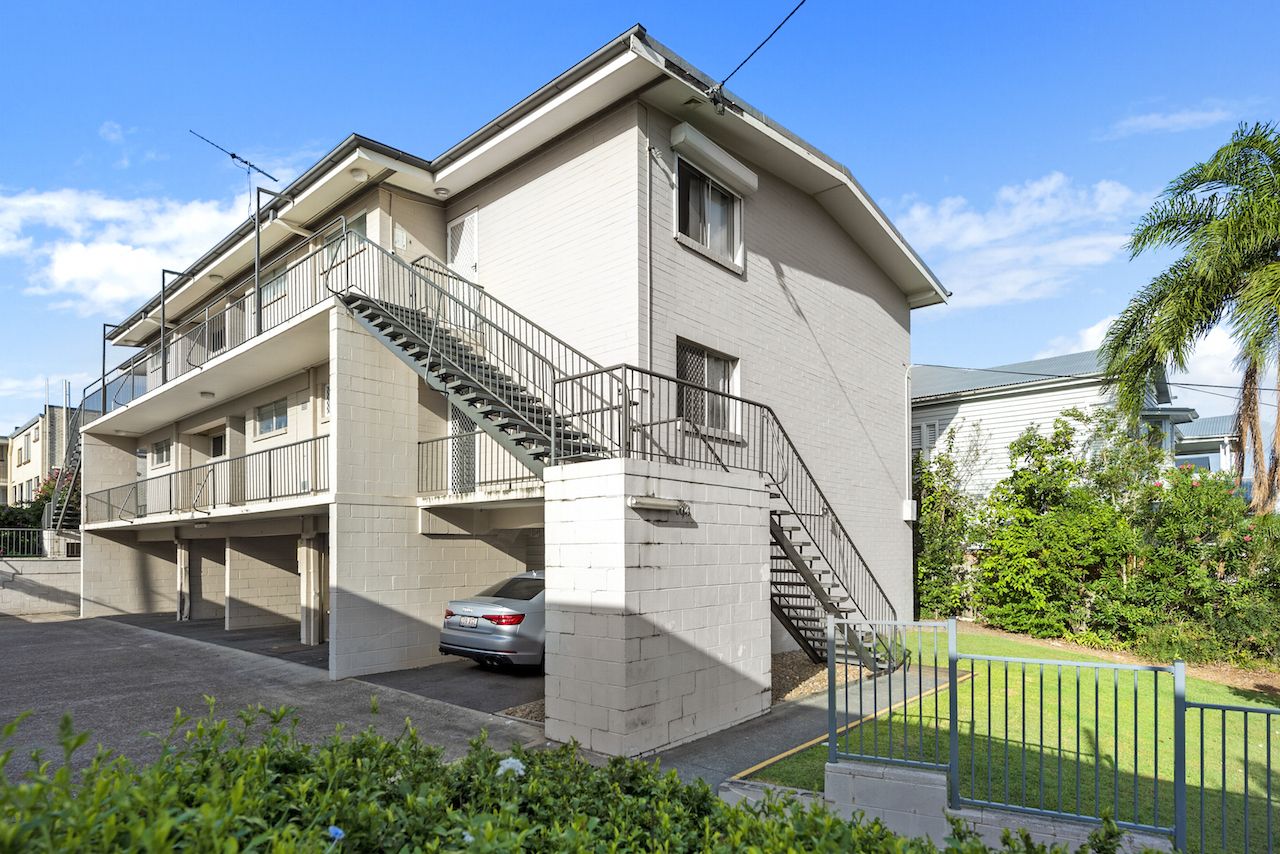 2 bedrooms Apartment / Unit / Flat in 1/104 Henderson Street BULIMBA QLD, 4171