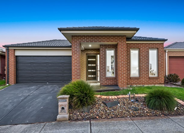 86 Mackillop Way, Clyde North VIC 3978