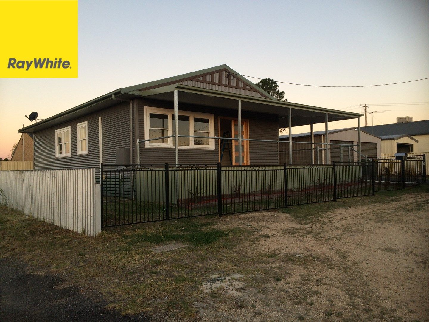 4 bedrooms House in 70 Wood Street INVERELL NSW, 2360