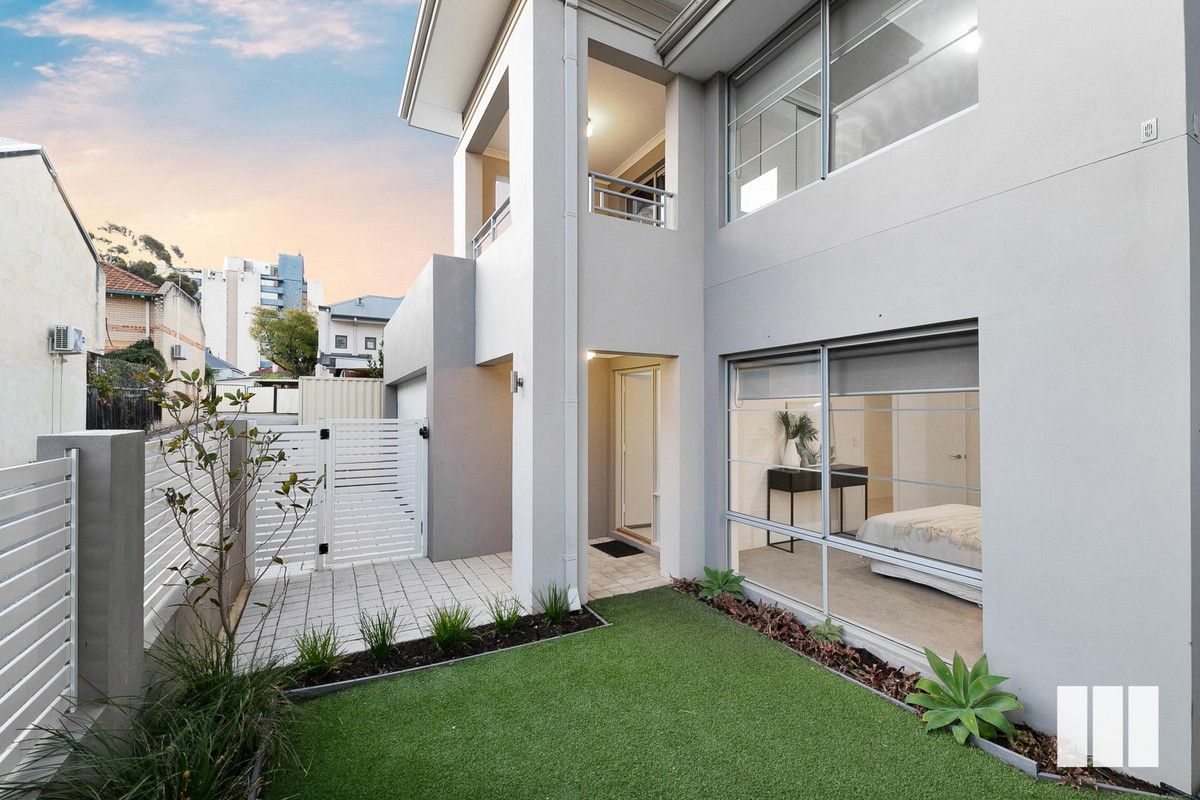 4 bedrooms House in 33A Hovia Terrace KENSINGTON WA, 6151