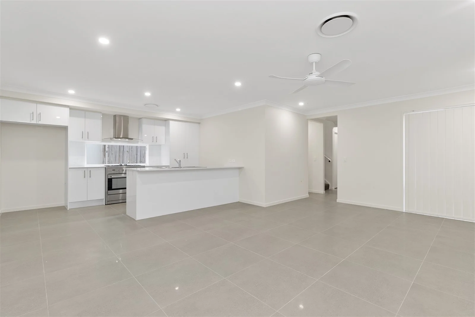 Additional image 2 of 18 Belyando St, Holmview QLD 4207