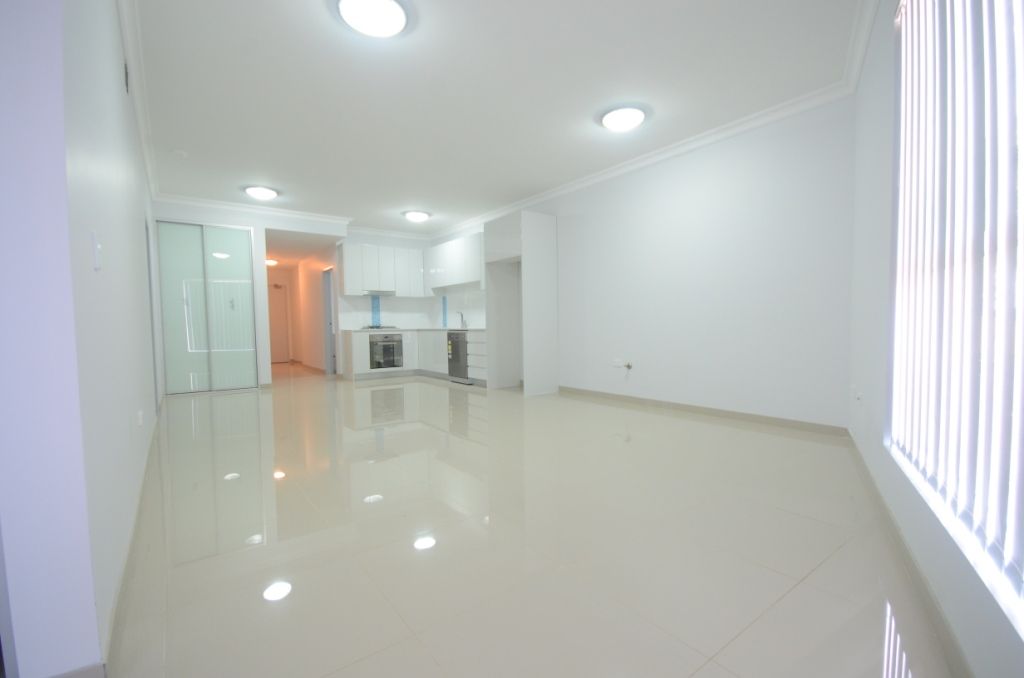 2 bedrooms Apartment / Unit / Flat in 1/100-102 Bridge Road WESTMEAD NSW, 2145