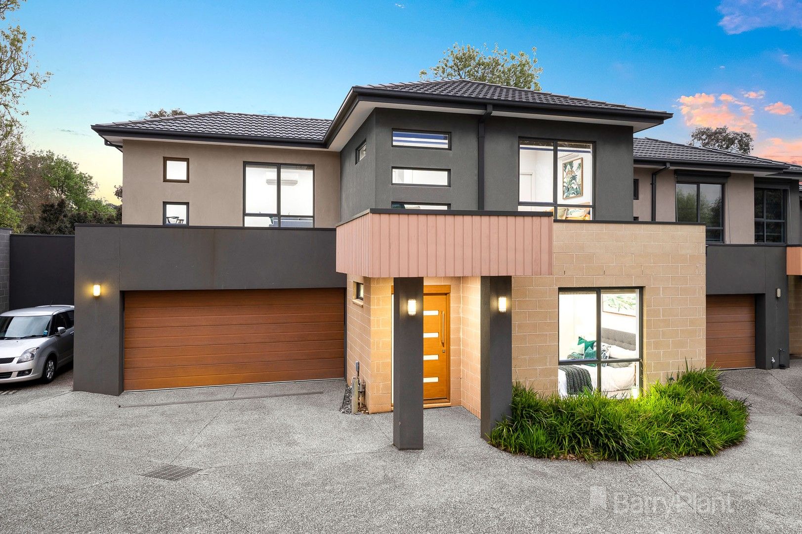 3 bedrooms House in 4 Santa Monica Place BERWICK VIC, 3806
