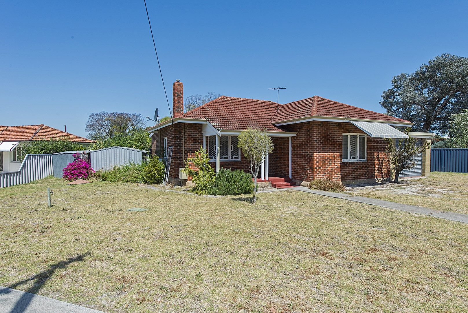 17 Clinton Avenue, St James WA 6102, Image 1