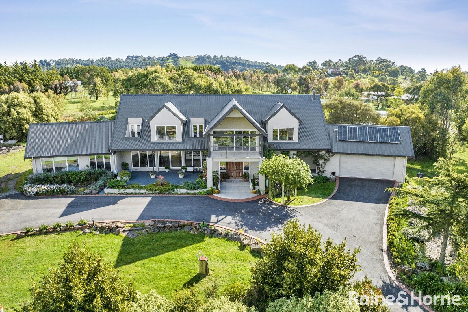 6 bedrooms House in 145 Short Road GISBORNE VIC, 3437