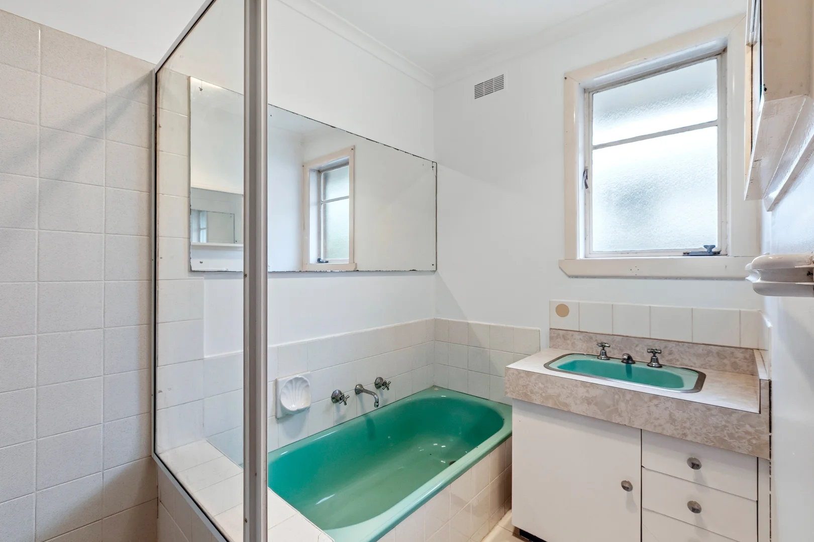Additional image 7 of 2/53 Elizabeth Street, Newport VIC 3015