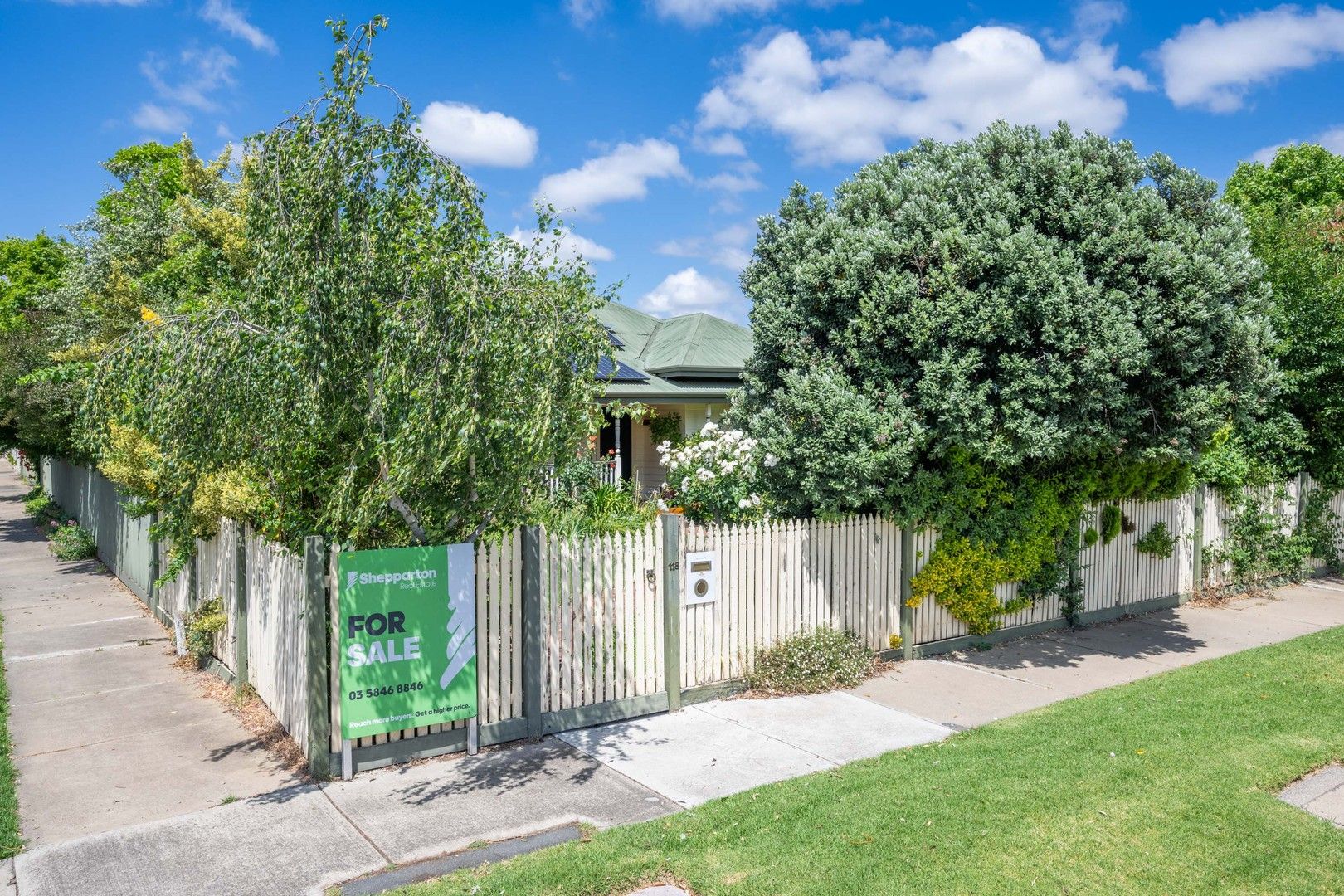 3 bedrooms House in 118 Hayes Street SHEPPARTON VIC, 3630