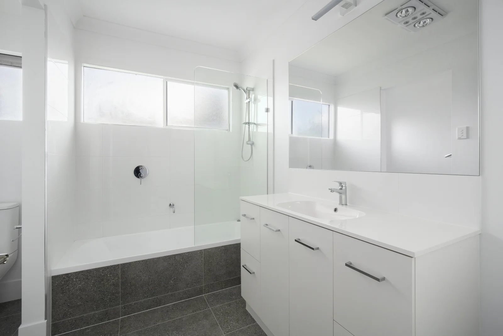 Additional image 11 of 14 Nankeen Ave, Paradise Point QLD 4216