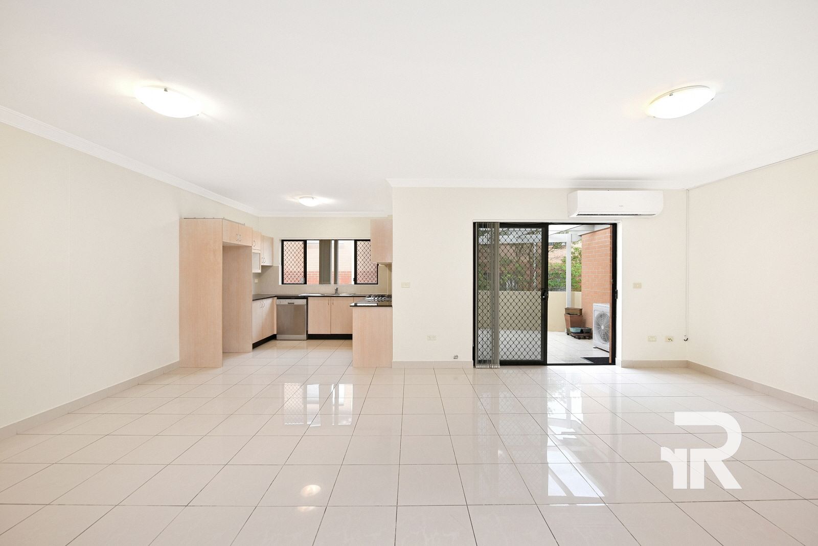 11/20-24 Connells Point Road, South Hurstville NSW 2221, Image 2