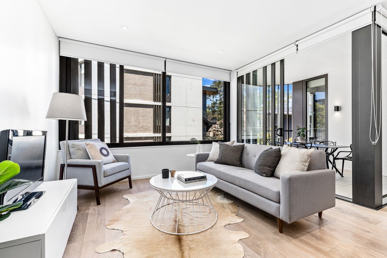 2 bedrooms Apartment / Unit / Flat in 306/8 Birdwood Avenue LANE COVE NSW, 2066