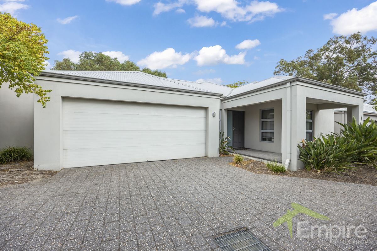 4 bedrooms Villa in 42B Boulder Avenue ASCOT WA, 6104