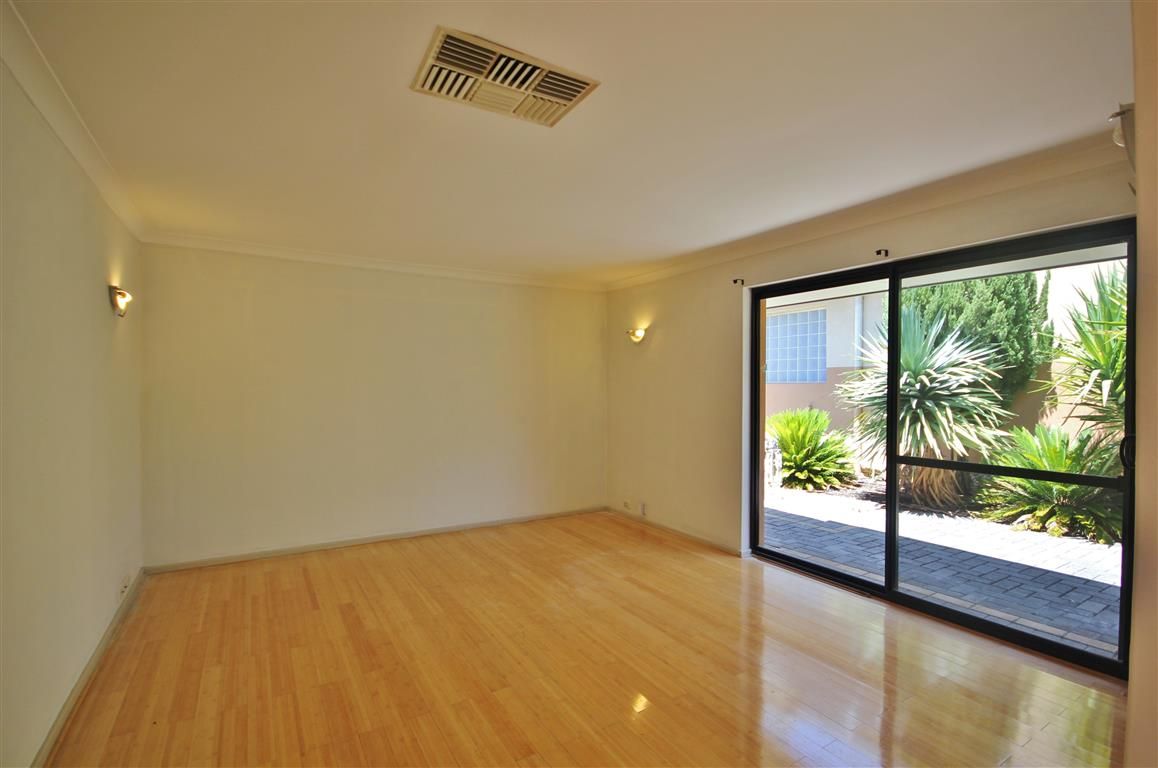 7 SALISBURY AVENUE, South Perth WA 6151, Image 1