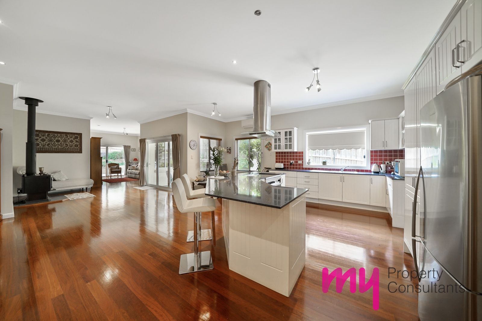 33 Young Avenue, Camden Park NSW 2570, Image 2