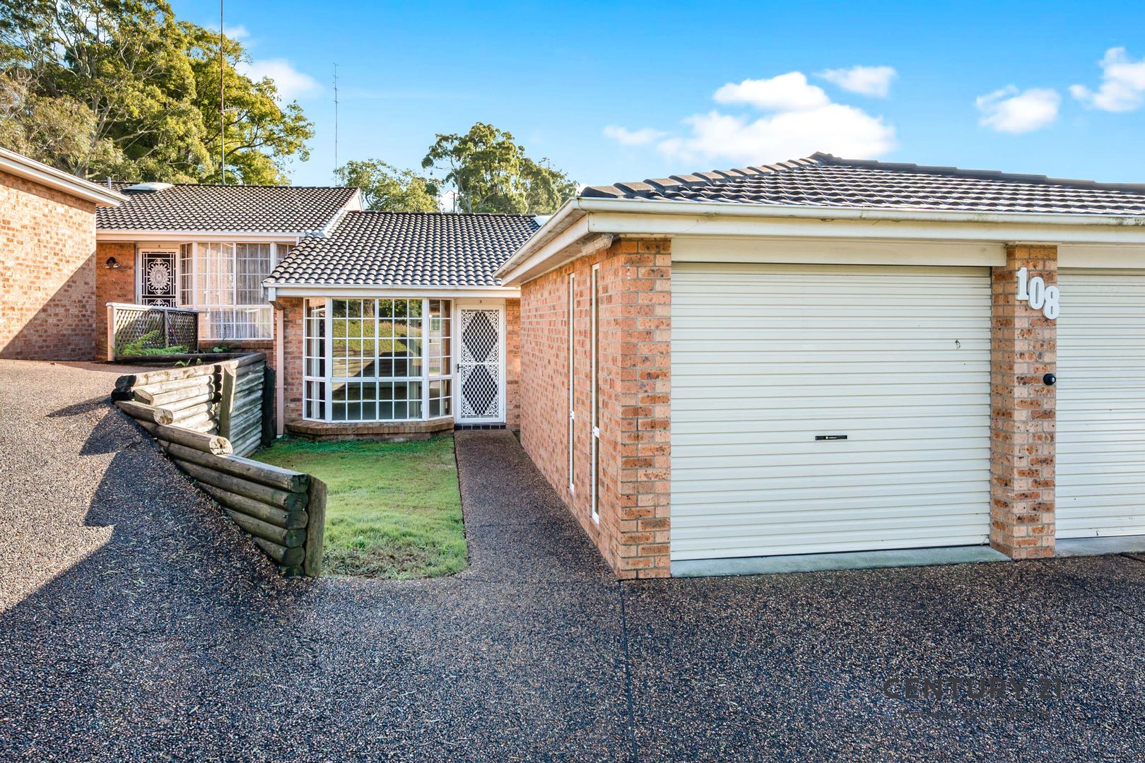 3/108 Kirkdale Drive, Charlestown Property History & Address Research