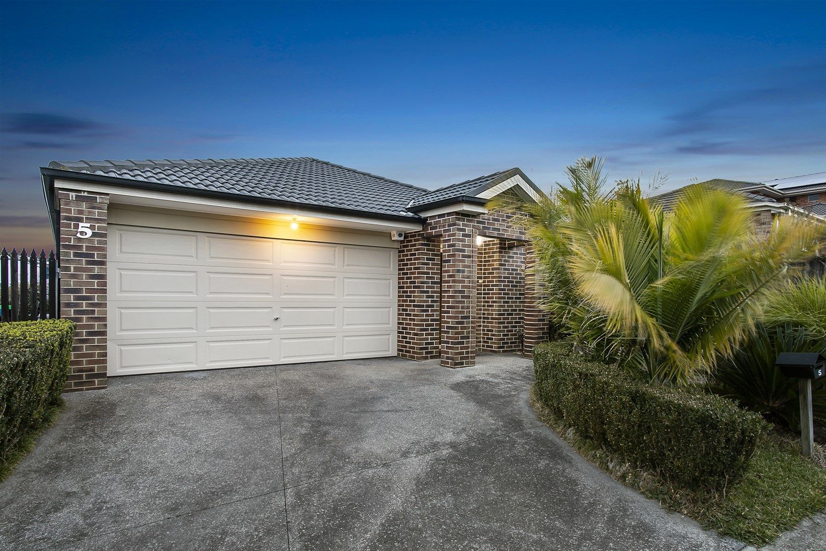 5 Locarno Place, Narre Warren South VIC 3805, Image 0