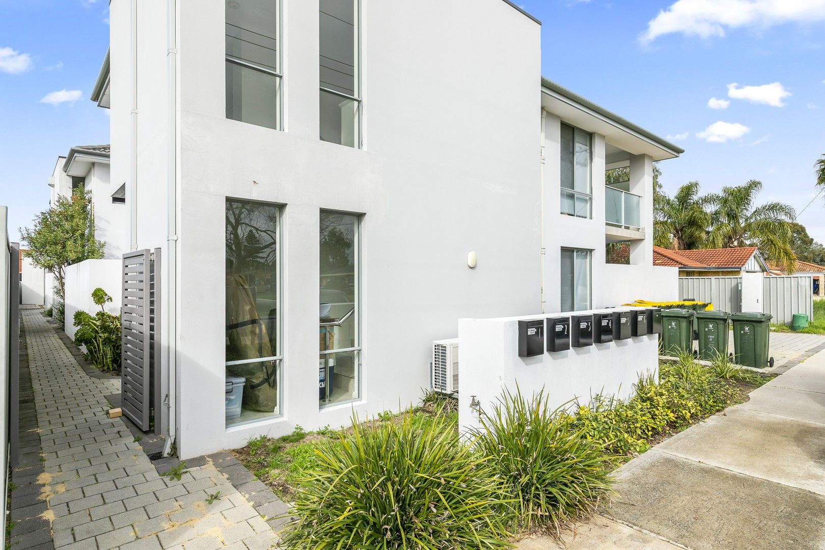 2 bedrooms Apartment / Unit / Flat in 5/5 Cole Street MIDLAND WA, 6056