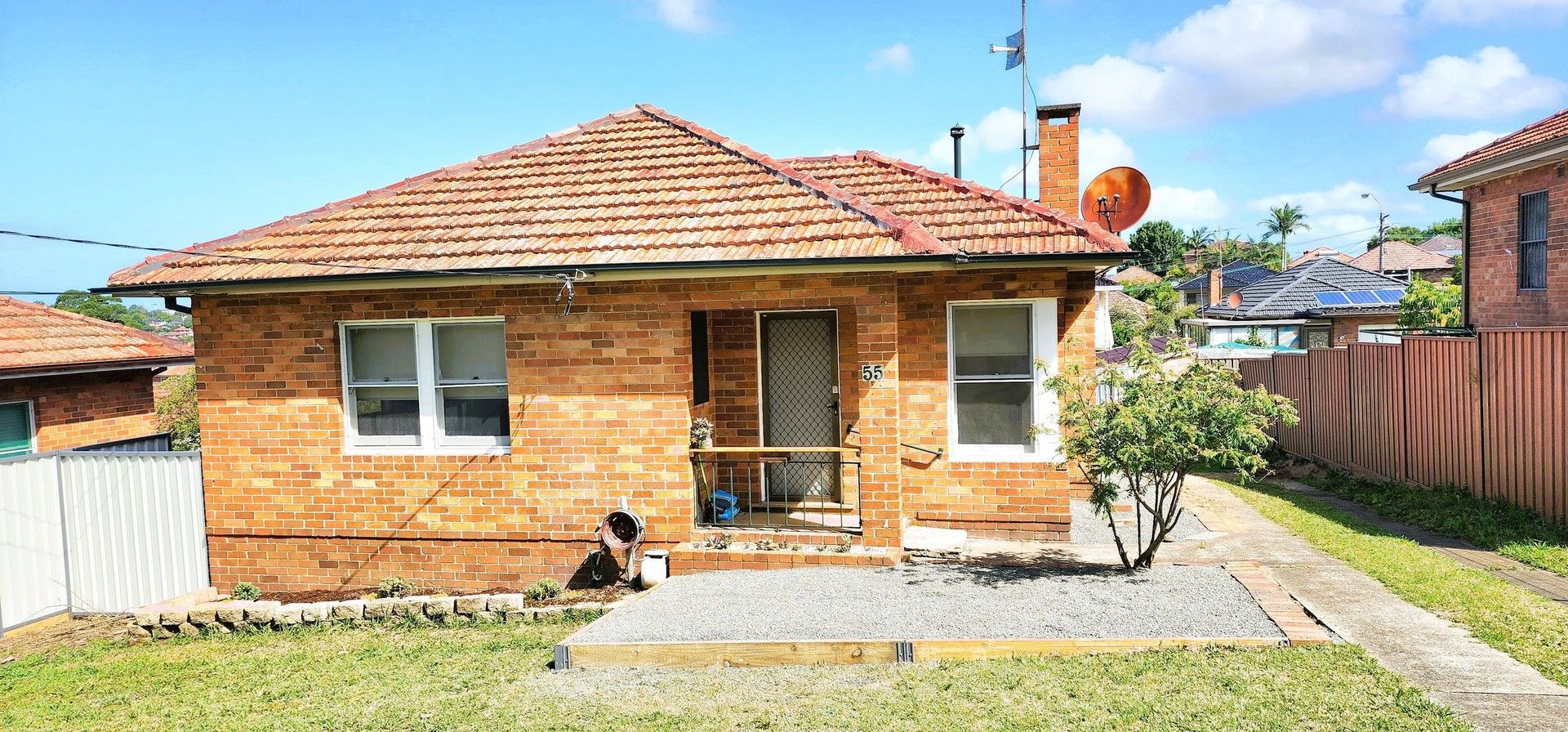 55 Junee Cresent, Kingsgrove NSW 2208 House For Rent 650 Domain