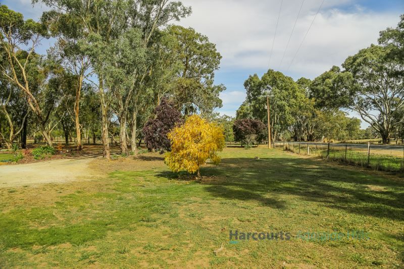 3 Lone Elk Road, Mount Pleasant SA 5235, Image 2