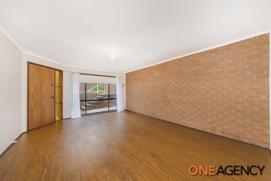 8/15 Mansfield Place, Phillip ACT 2606, Image 2