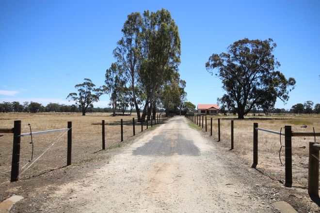 Picture of 2069 Day Road, YAMBUNA VIC 3621