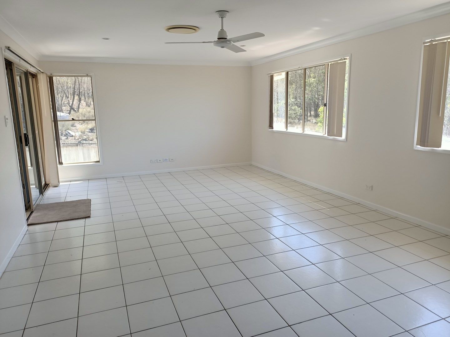 22 Heathwood Place, Collingwood Park QLD 4301, Image 2